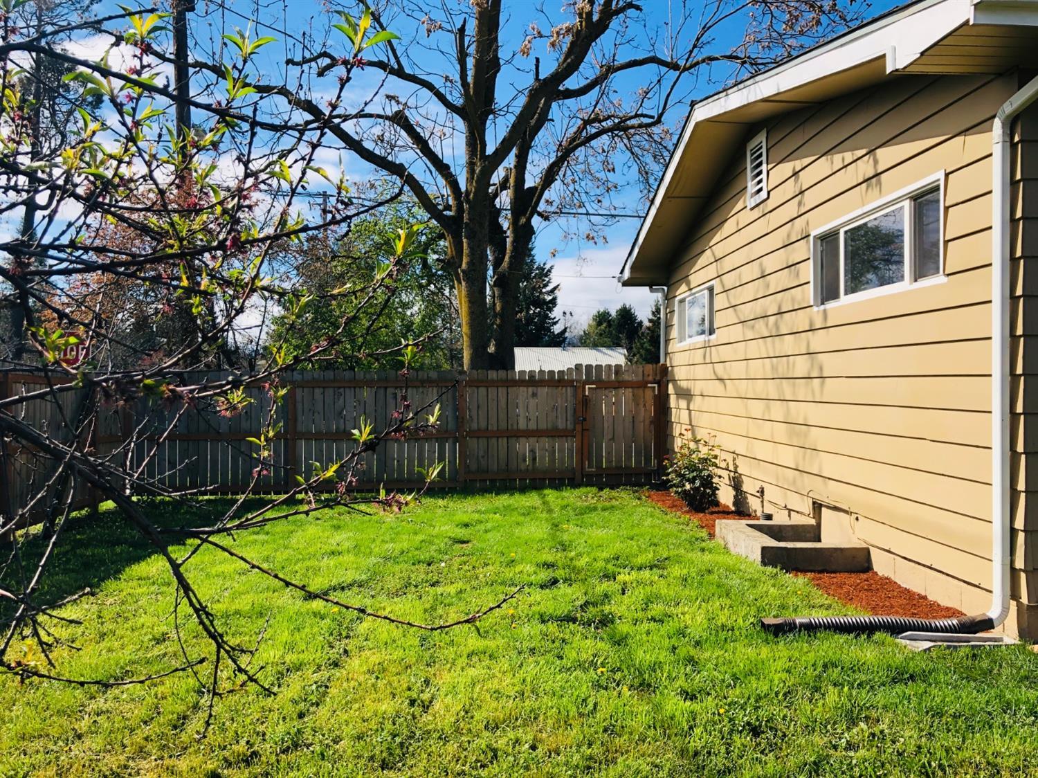 1261 Spring Street Medford, OR 97504 - Photo 14 of 26 Additional Photo