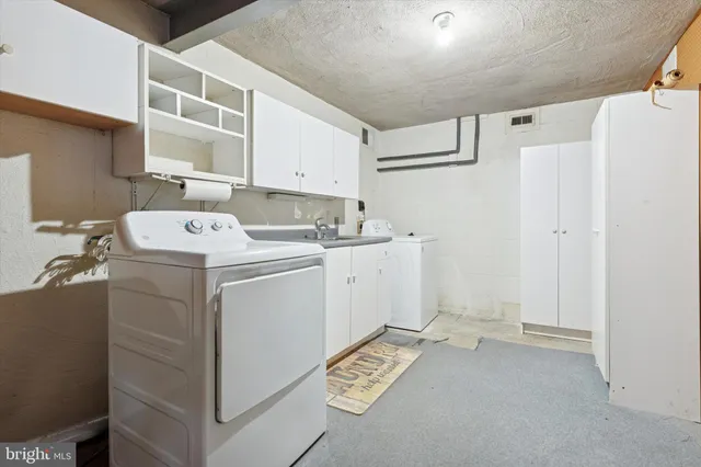 $1,900 | 720 Willow Street, Unit B, Lansdale, PA 19446