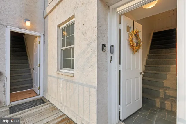 $1,900 | 720 Willow Street, Unit B, Lansdale, PA 19446