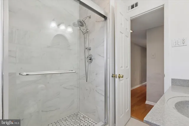 $1,900 | 720 Willow Street, Unit B, Lansdale, PA 19446