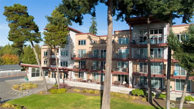 $520,000 | 7714 Birch Bay Drive, Unit 112, Blaine, WA 98230