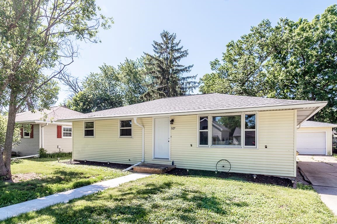 527 East Wilson Avenue Appleton, WI 54915 - Photo 27 of 35