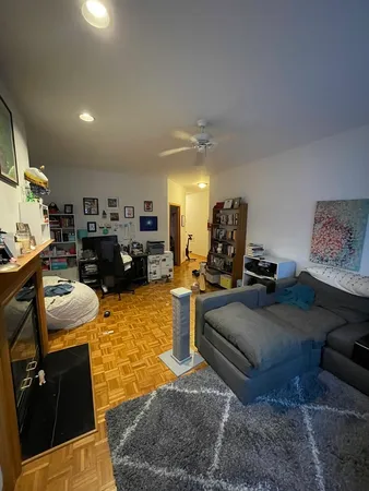 $2,695 | 4237 North Kenmore Avenue, Unit GN, Chicago, IL 60613