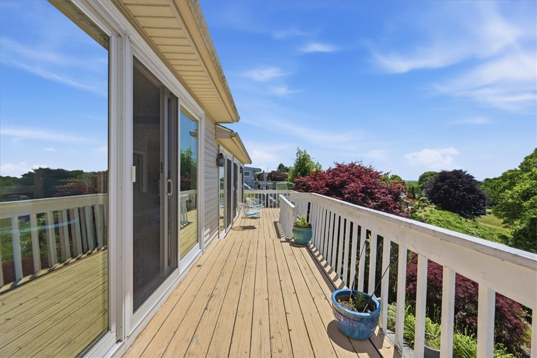 10 Island View Court Westerly, RI 02891 - Photo 35 of 37