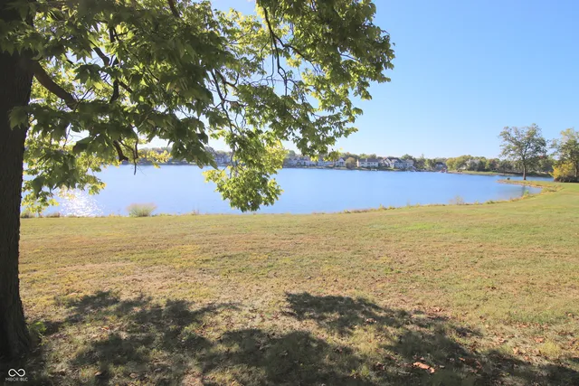 $1,600,000 | 10573 East 116th Street, Fishers, IN 46037