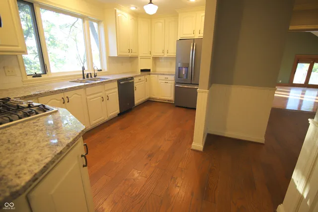 $1,600,000 | 10573 East 116th Street, Fishers, IN 46037