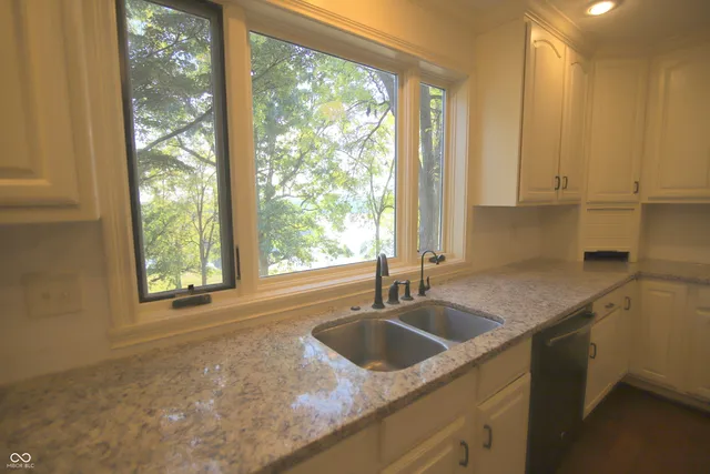 $1,600,000 | 10573 East 116th Street, Fishers, IN 46037