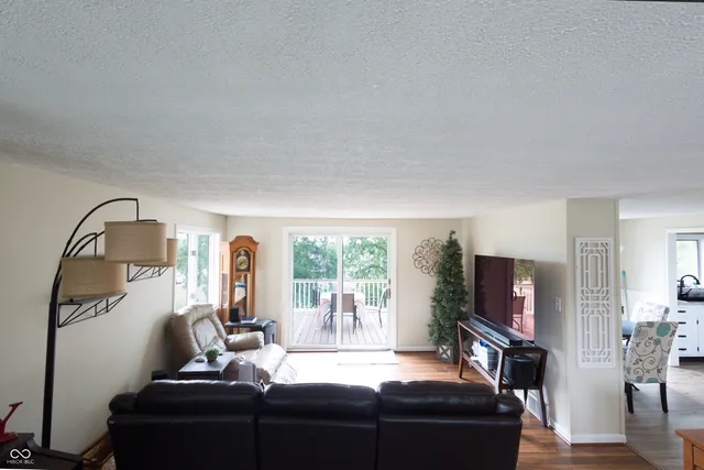 $1,600,000 | 10573 East 116th Street, Fishers, IN 46037