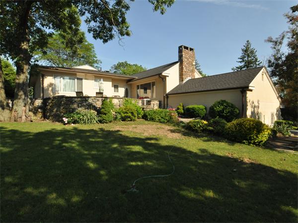 126 Crestview Road Belmont, MA 02478 - Photo 3 of 29 Gallery Image 3