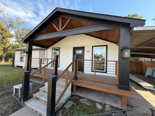 $2,000 | 8922 Allwood Street, Houston, TX 77016