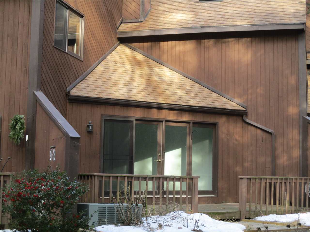 153 Coffin Road, Unit 3 Epping, NH 03042 - Photo 2 of 20