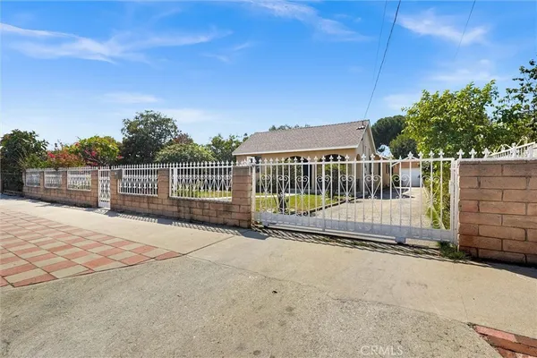 $749,950 | 10555 Cayuga Avenue, Pacoima, CA 91331