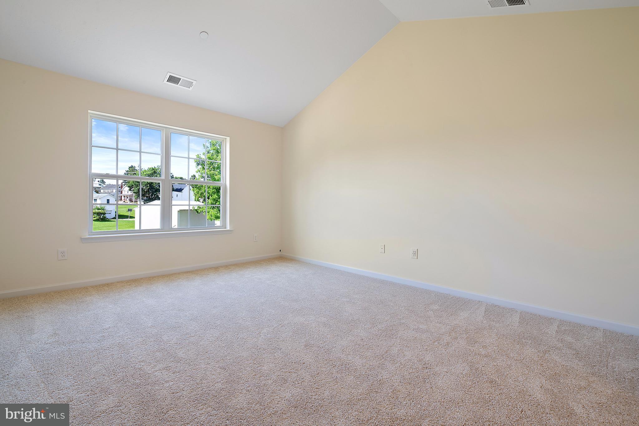 925 Ripple Drive, Unit 68 Hanover, PA 17331 - Photo 14 of 21 Owner's Suite- Similar Photo