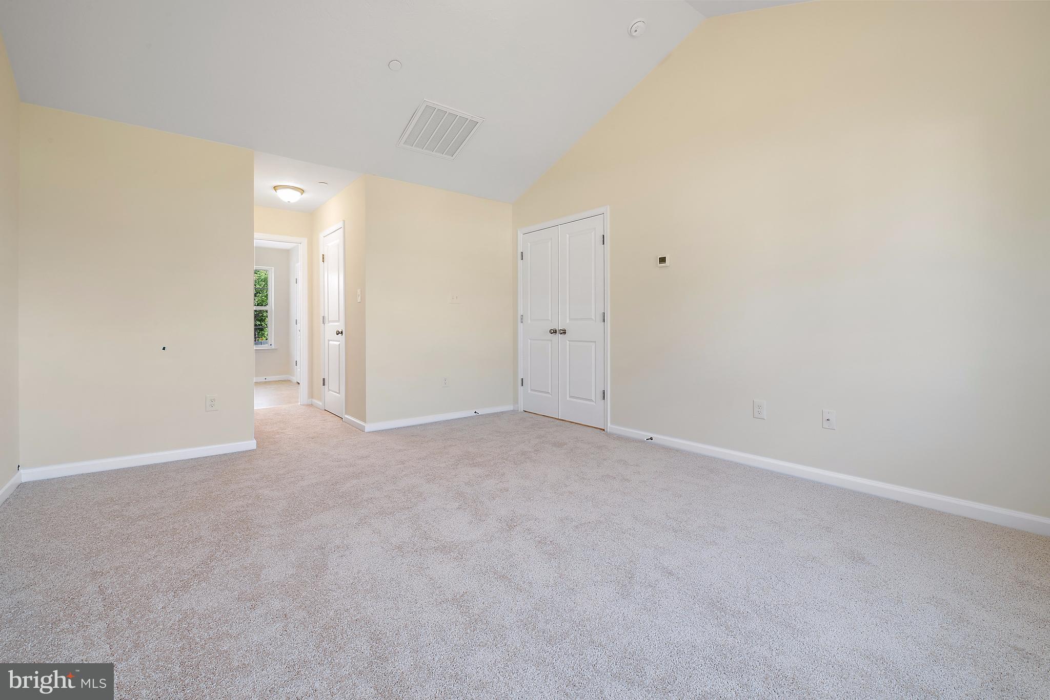 925 Ripple Drive, Unit 68 Hanover, PA 17331 - Photo 15 of 21 Owner's Suite- Similar Photo