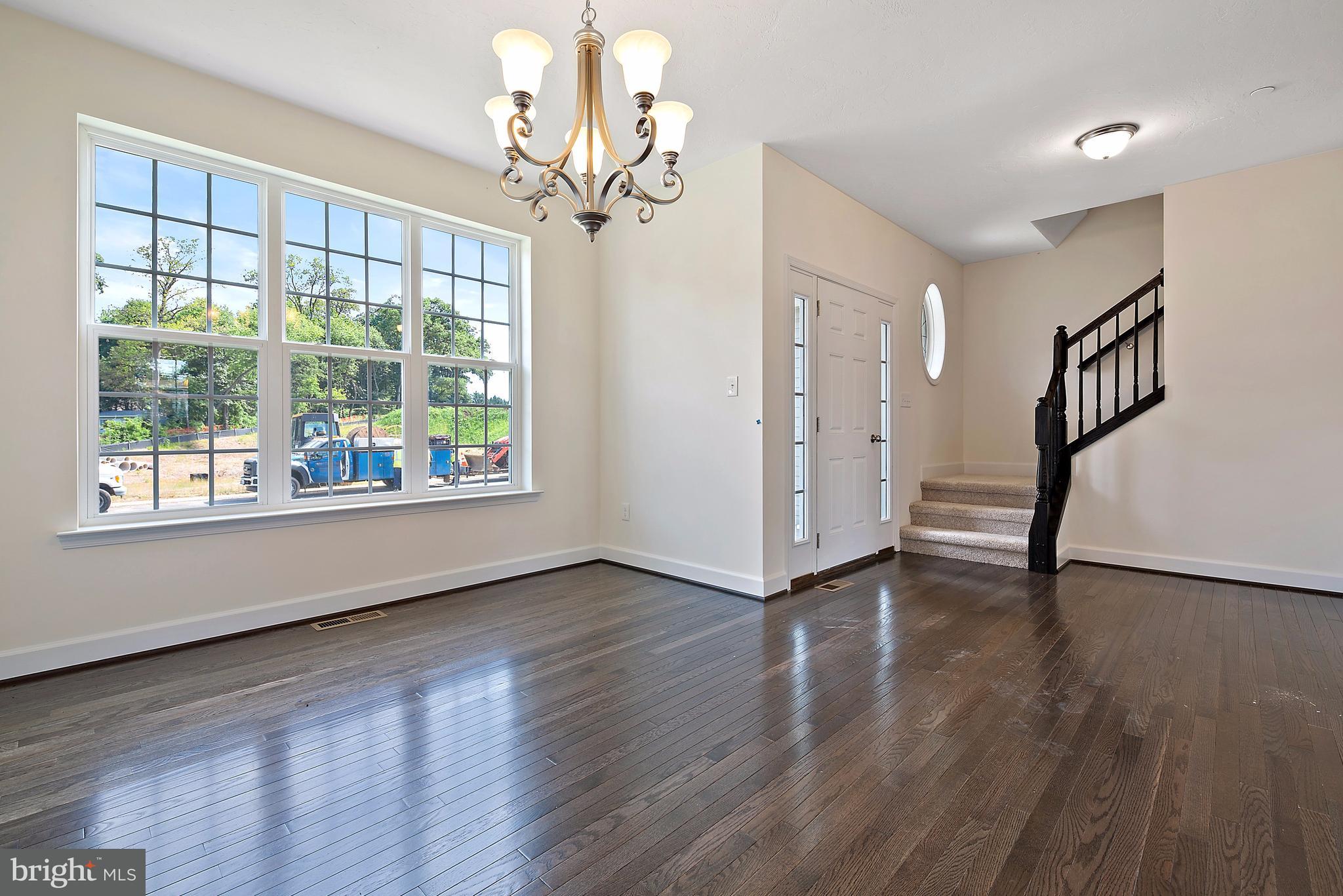 925 Ripple Drive, Unit 68 Hanover, PA 17331 - Photo 4 of 21 Dining Room- Similar Photo