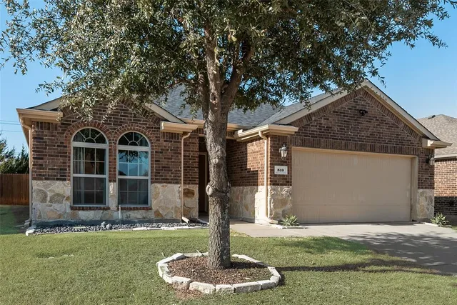 $350,000 | 810 English Ivy Drive, Prosper, TX 75078