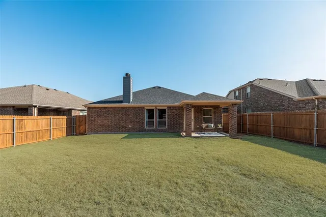 $350,000 | 810 English Ivy Drive, Prosper, TX 75078