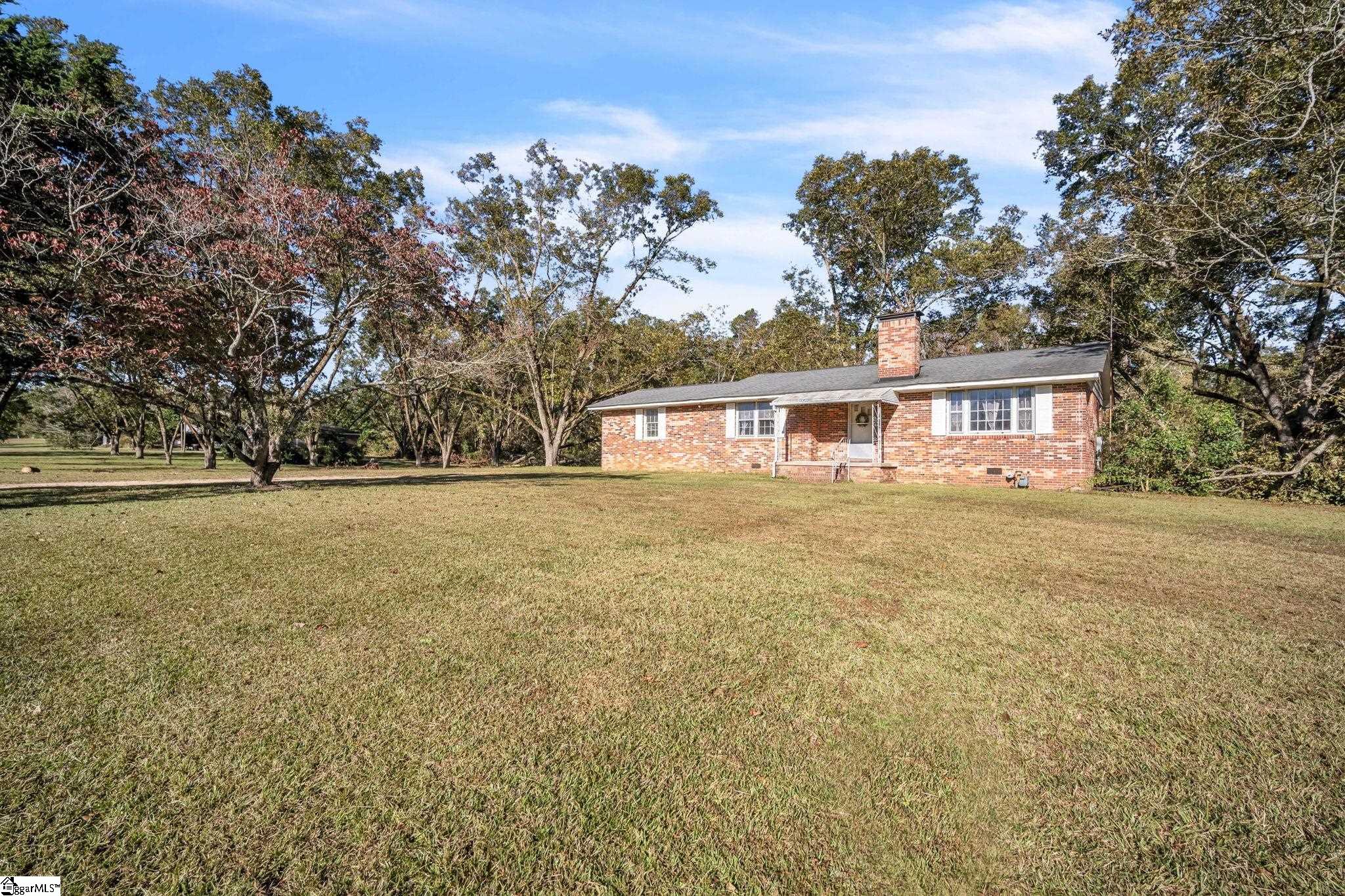 2882 Highway 252 Laurens, SC 29360 - Photo 2 of 30