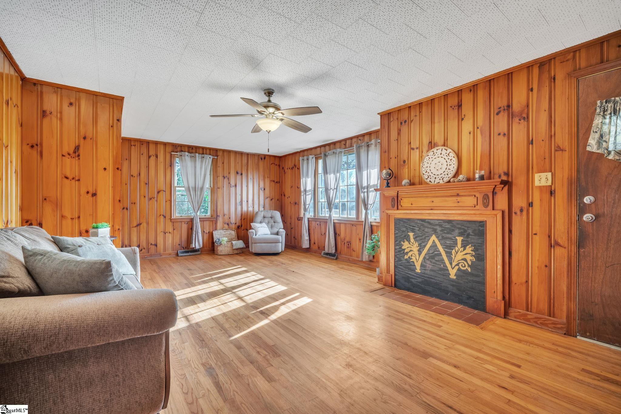 2882 Highway 252 Laurens, SC 29360 - Photo 3 of 30