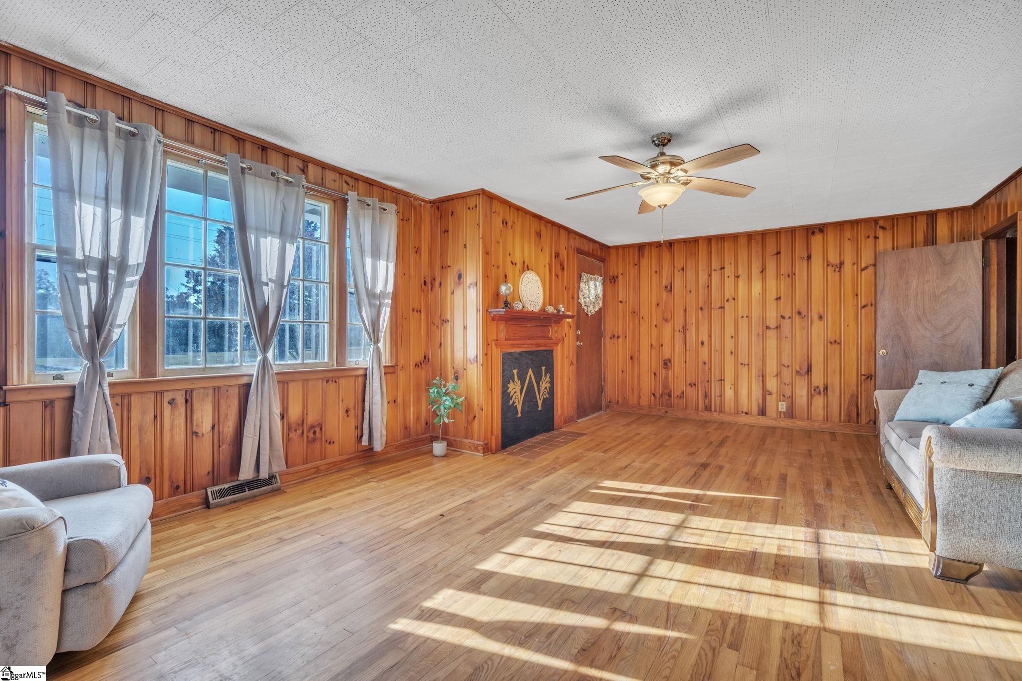 2882 Highway 252 Laurens, SC 29360 - Photo 4 of 30