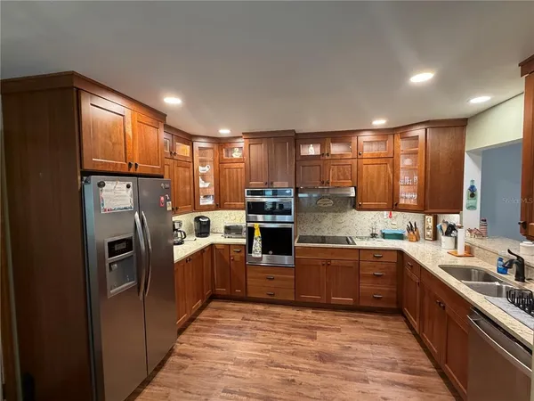 $2,700 | 804 Palm Harbor Court, Leesburg, FL 34748