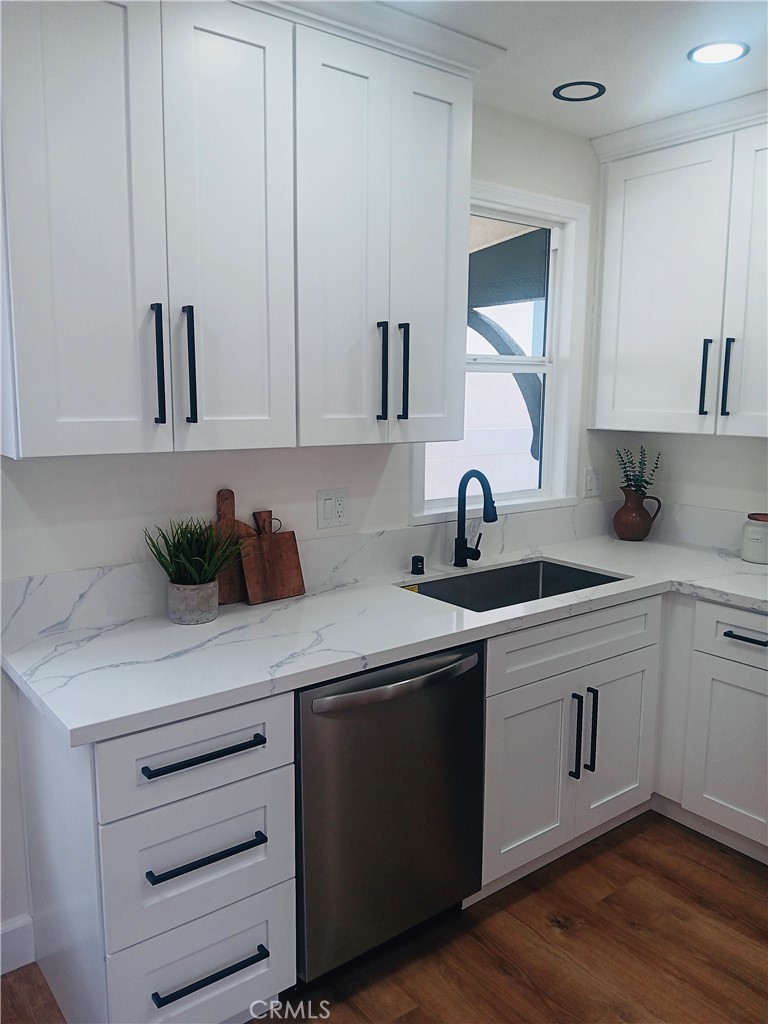 3435 Olive Avenue Long Beach, CA 90807 - Photo 17 of 24