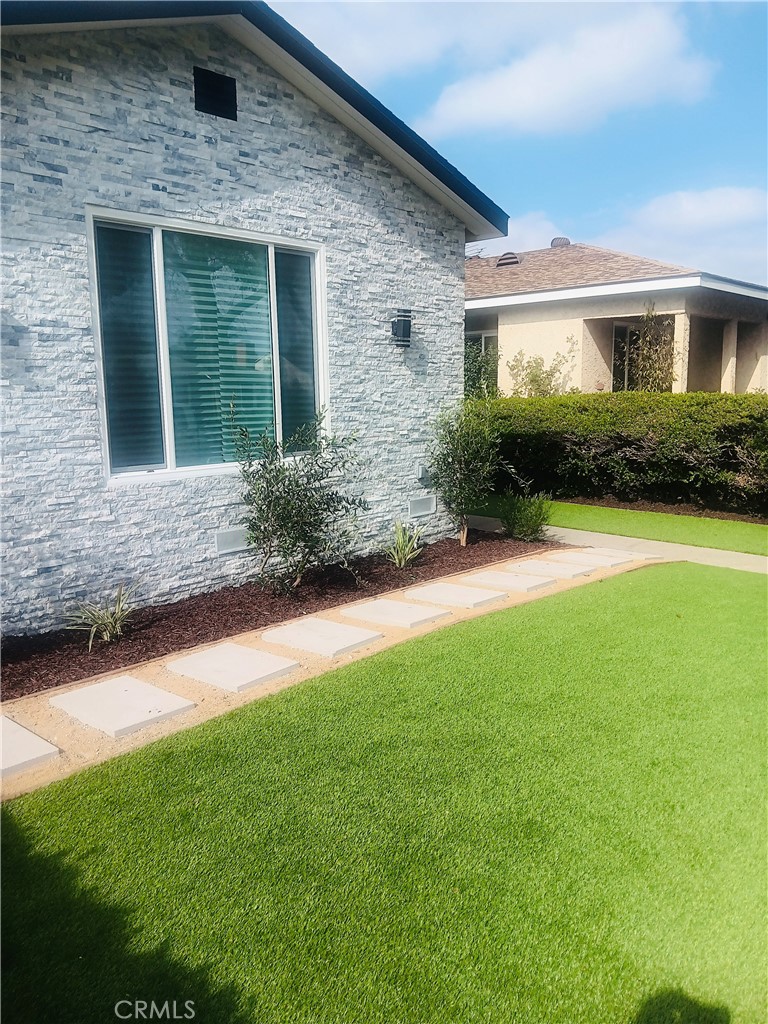 3435 Olive Avenue Long Beach, CA 90807 - Photo 3 of 24