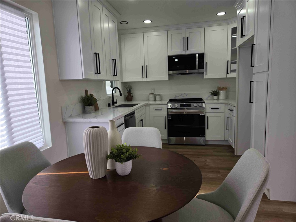 3435 Olive Avenue Long Beach, CA 90807 - Photo 8 of 24