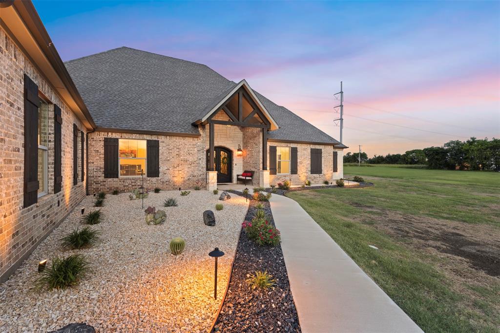 10078 Farmington Road Van Alstyne, TX 75495 - Photo 2 of 40