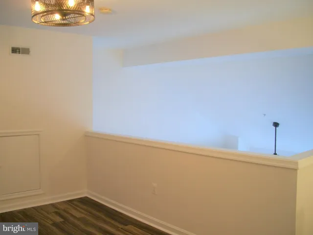 a room with wooden floor