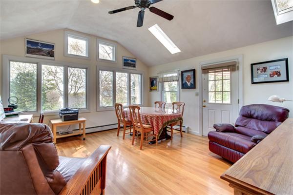 142 Parker Road Needham, MA 02494 - Photo 11 of 27 Gallery Image 11