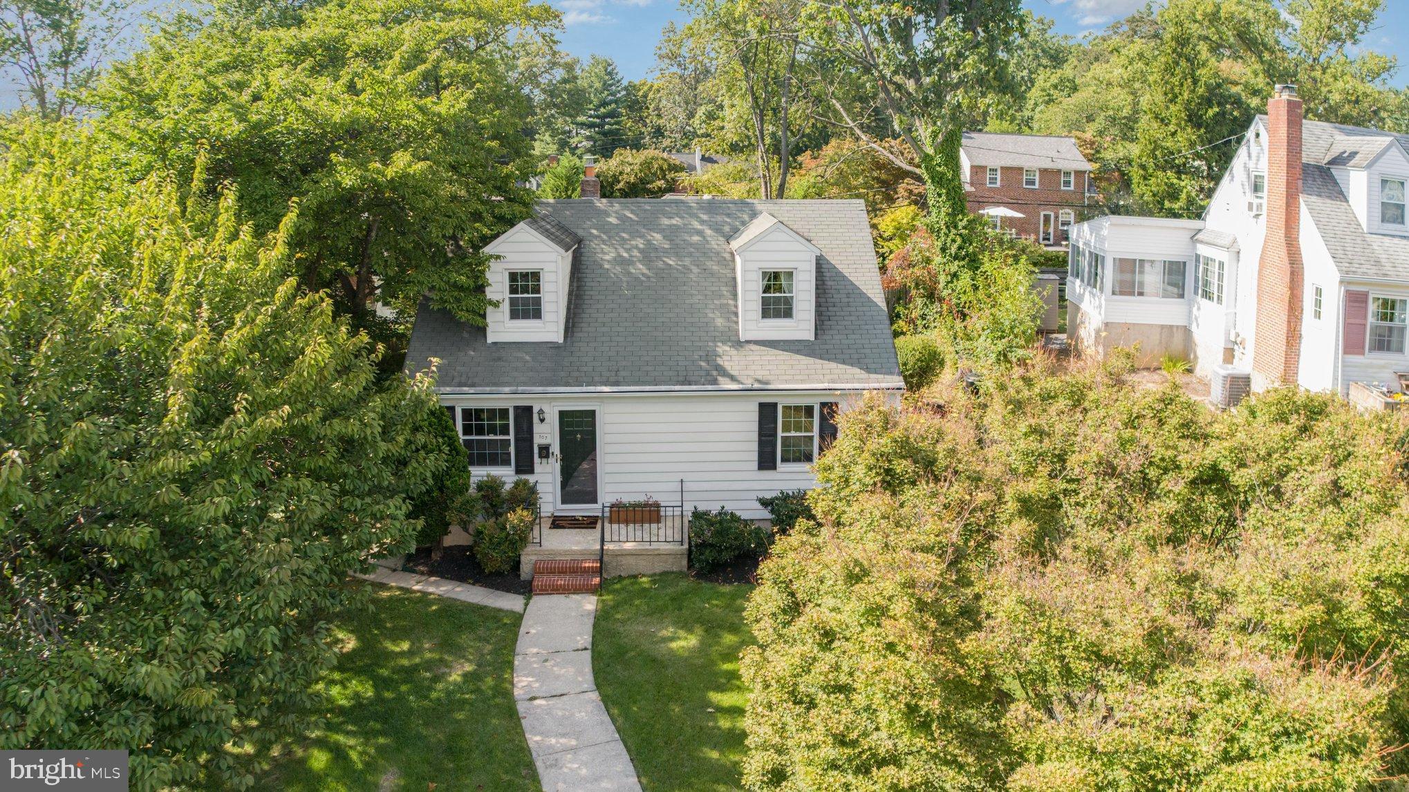 107 Overcrest Road Towson, MD 21286 - Photo 3 of 38 Gallery Image 3