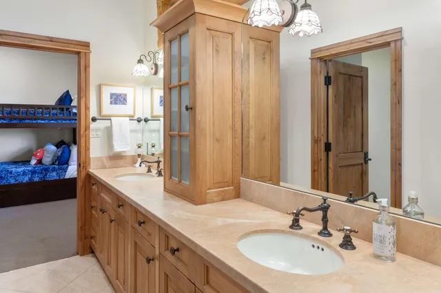 $7,950,000 | 121 Touchdown Drive, Mountain Village, CO 81435