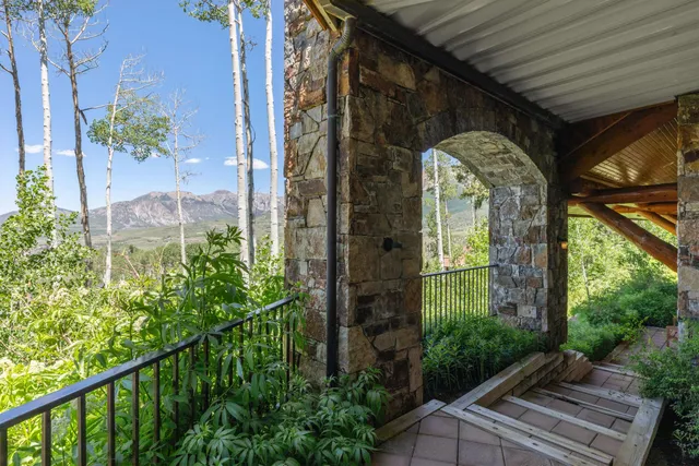 $7,950,000 | 121 Touchdown Drive, Mountain Village, CO 81435