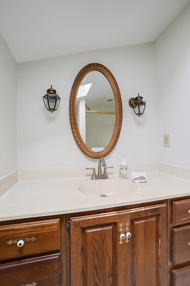 1548 Cardiff Road Upper Arlington, OH 43221 - Photo 42 of 84 50044356-042_web