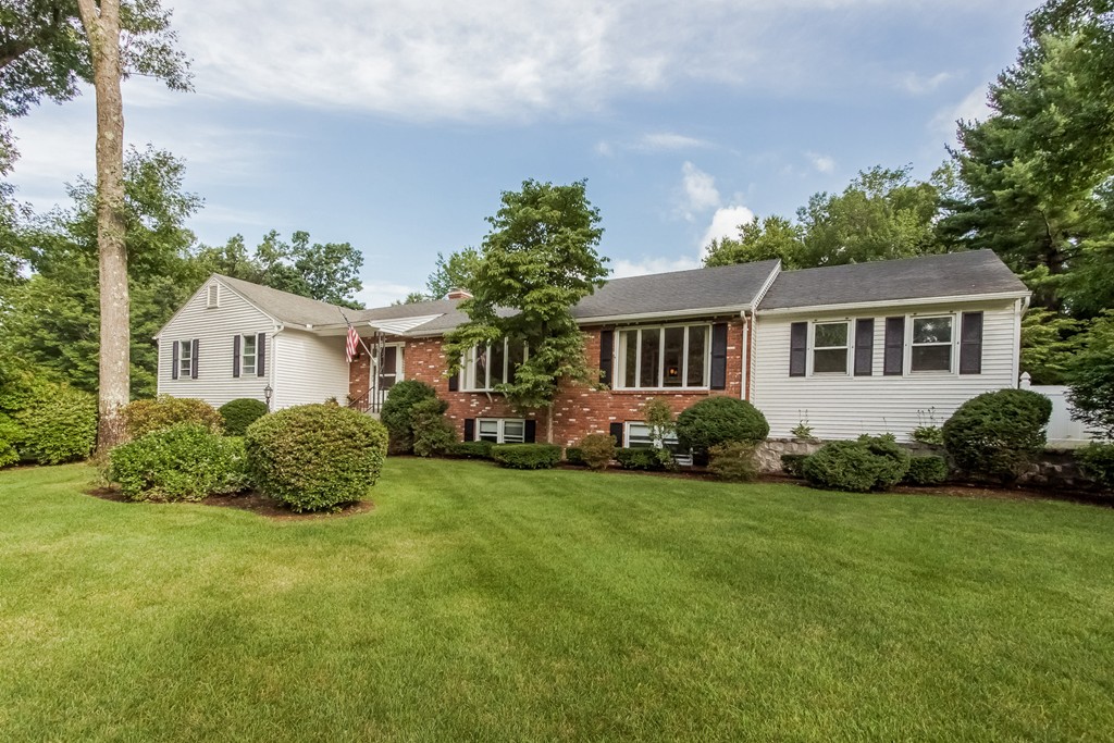68 Northfield Road Longmeadow, MA 01106 - Photo 1 of 30 Gallery Image 1