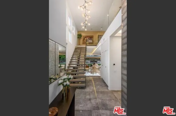 a view of entryway and hall
