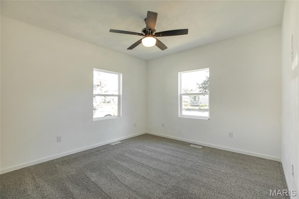 503 West Chestnut Street Gillespie, IL 62033 - Photo 34 of 41