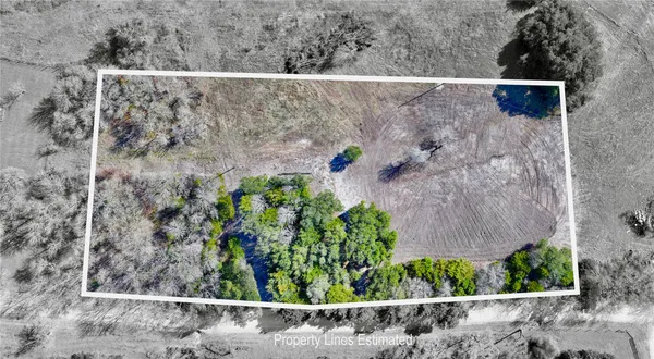 a view of a outdoor space