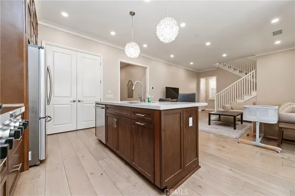 $6,000 | 128 Iron Horse, Irvine, CA 92602