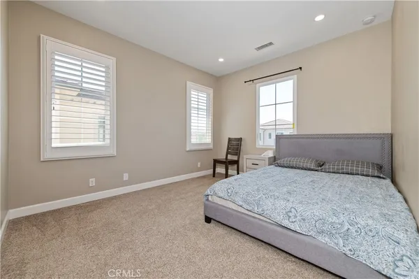 $6,000 | 128 Iron Horse, Irvine, CA 92602