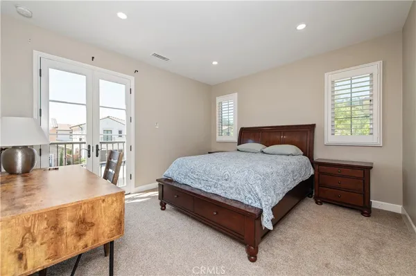 $6,000 | 128 Iron Horse, Irvine, CA 92602