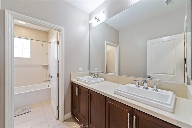 $6,000 | 128 Iron Horse, Irvine, CA 92602