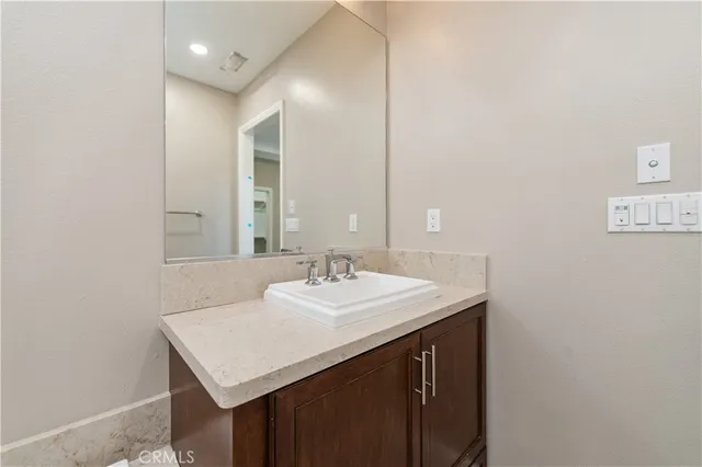 $6,000 | 128 Iron Horse, Irvine, CA 92602