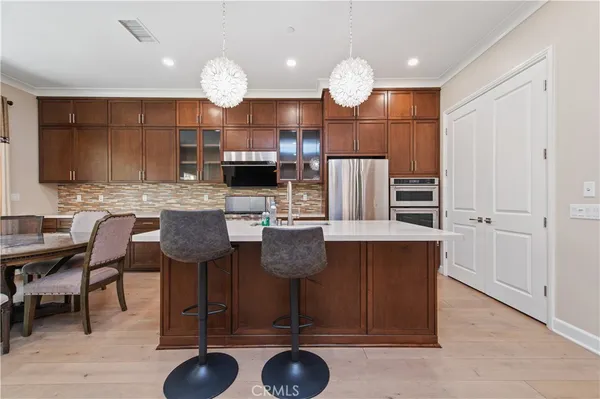 $6,000 | 128 Iron Horse, Irvine, CA 92602