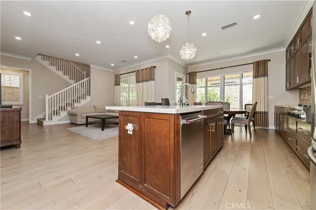 $6,000 | 128 Iron Horse, Irvine, CA 92602