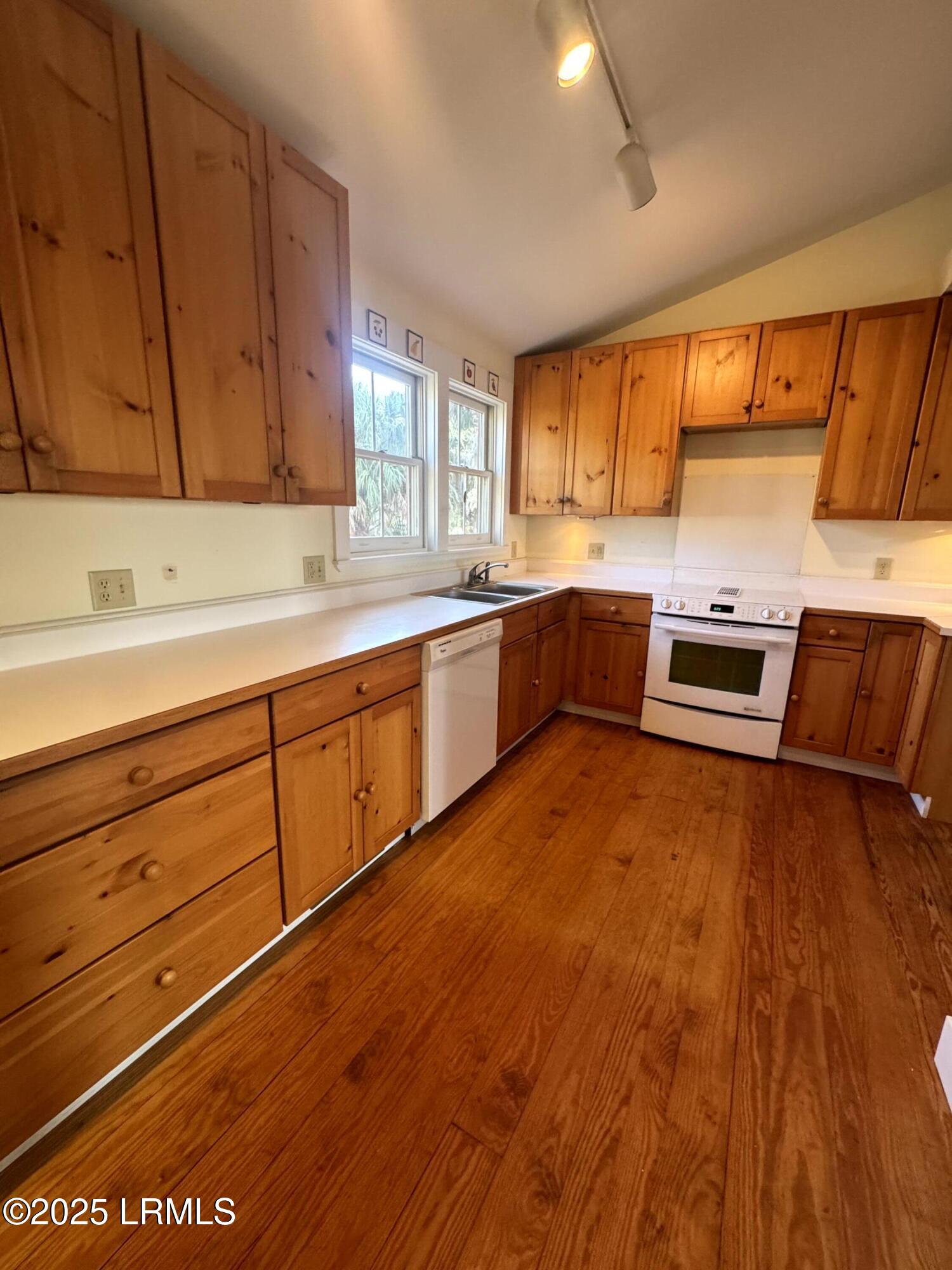 2106 Wilson Drive Beaufort, SC 29902 - Photo 25 of 30 IMG_2405