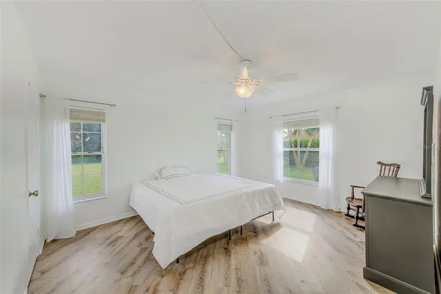 a view of parking area