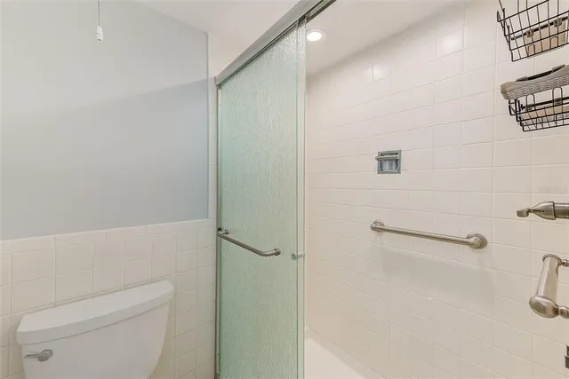 $2,000 | 10215 Regal Drive, Unit 16, Largo, FL 33774