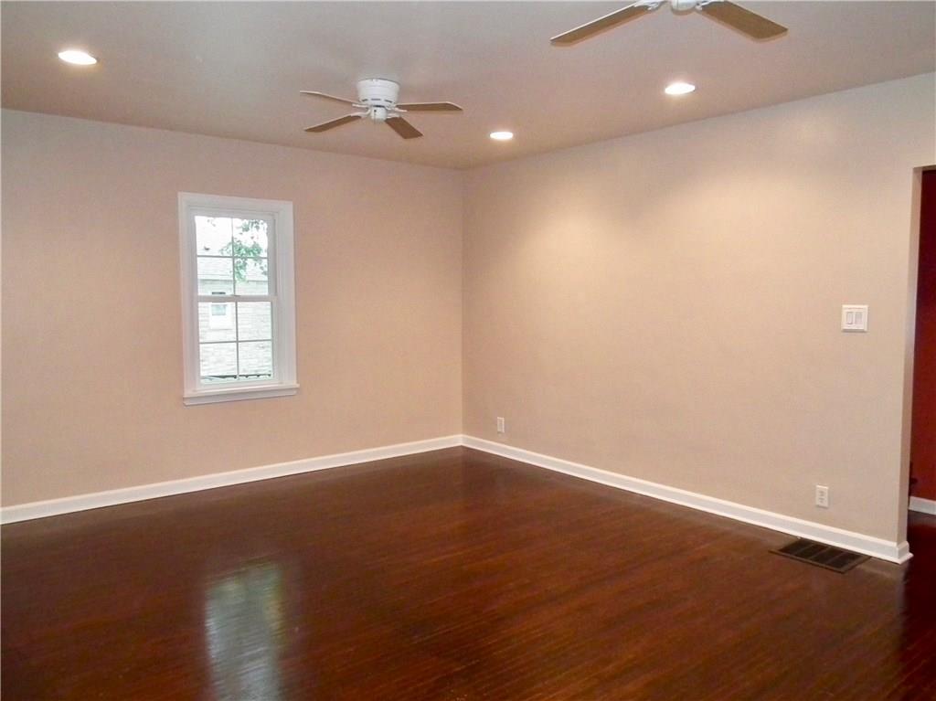 21 Hoss Road Indianapolis, IN 46217 - Photo 5 of 26 Gallery Image 5